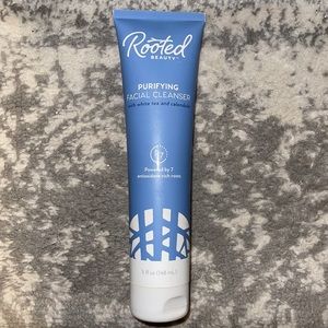 Routed beauty purifying facial cleanser